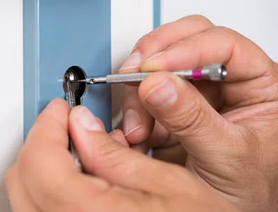 Super Locksmith Services Detroit, MI 313-279-7267 Super Locksmith Services Detroit, MI 313-279-7267 - 29-15