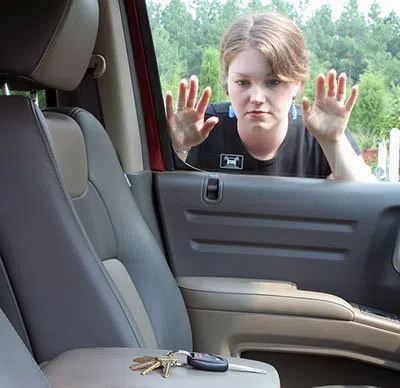 Super Locksmith Services Detroit, MI 313-279-7267 Super Locksmith Services Detroit, MI 313-279-7267 - 29-20